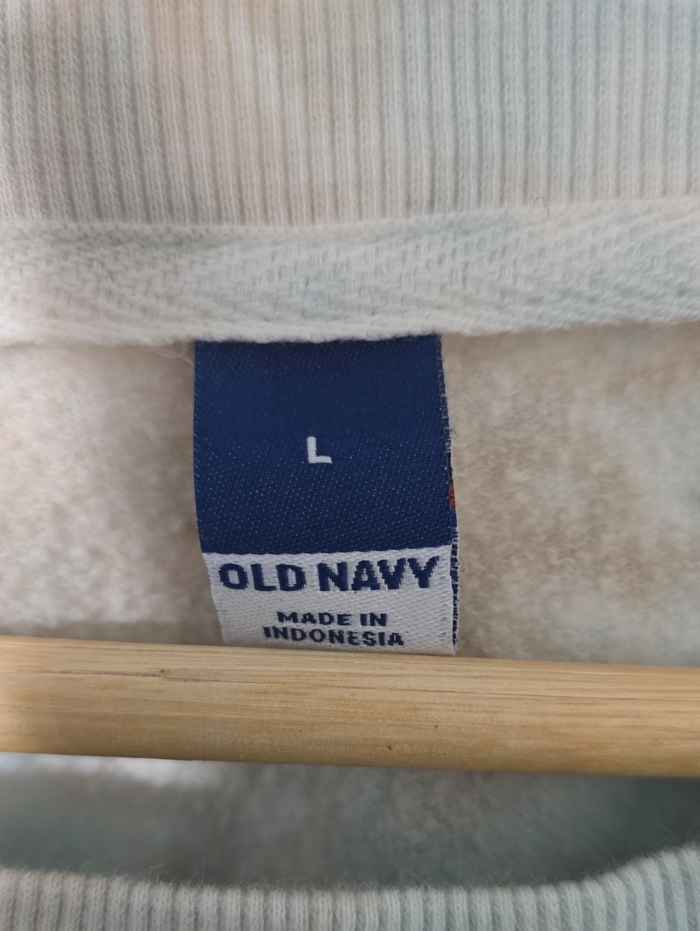 Old Navy - Picture 2 of 4